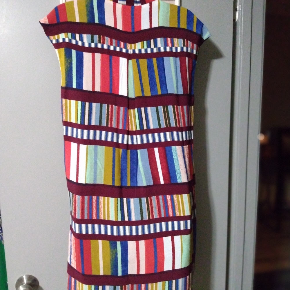 Dress - Picture 2 of 8